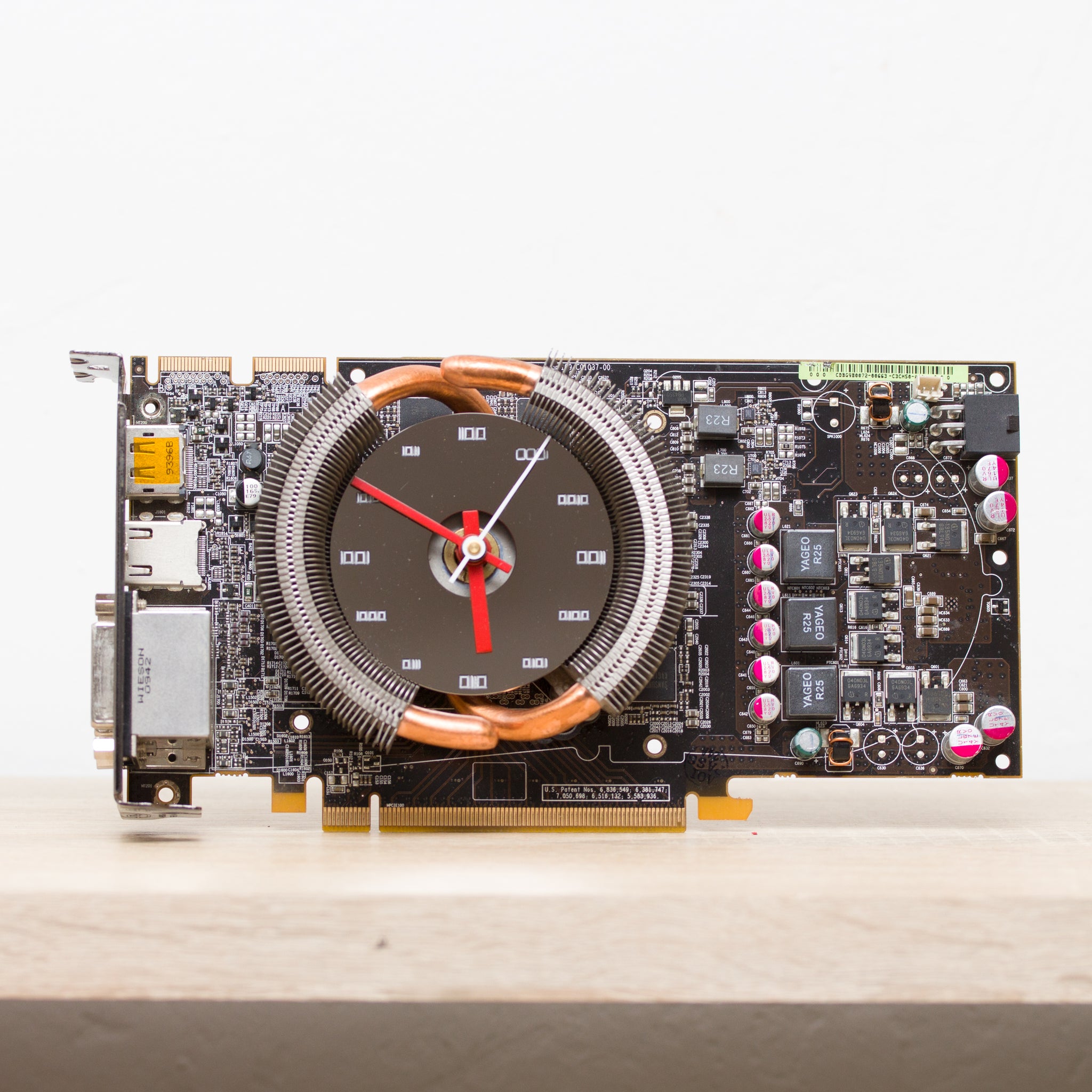Desk clock for geeky office - Recycled black graphics card
